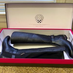 Brand New Vince Camuto - Pordalia Boot